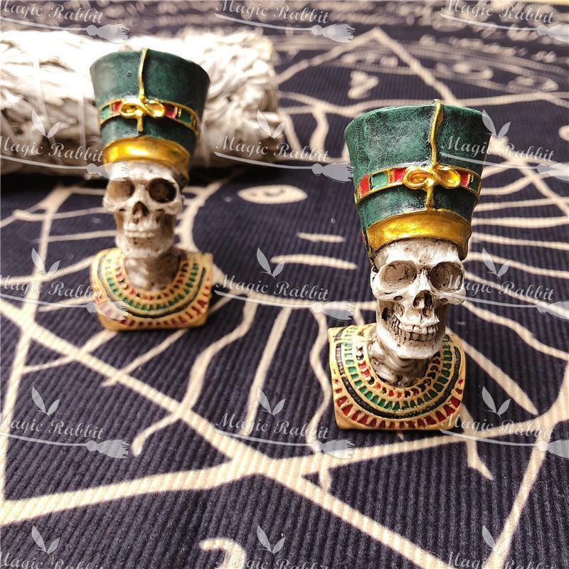 Queen Skull Mummy Sacrifice Small Ornaments