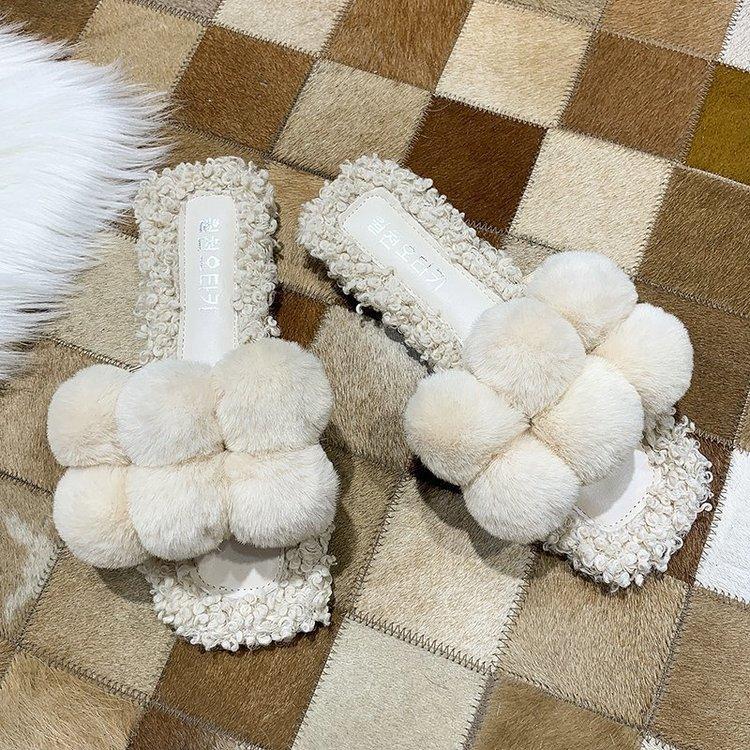 Women Decorative Fur Ball Soft Flat Casual Slippers