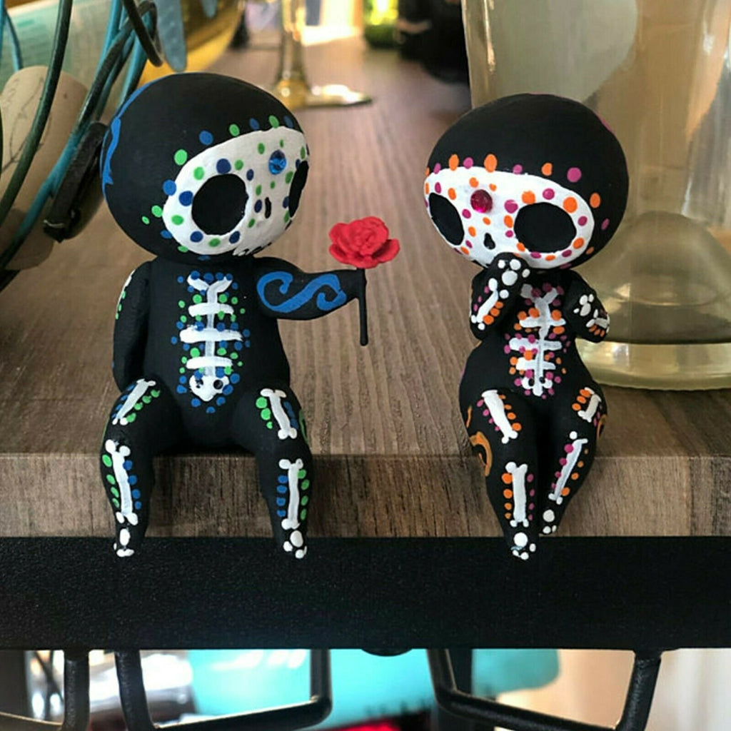 Hand painted Crafts Skeleton Couple Parent-child statue Flower delivery ornaments
